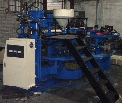 揭陽市海濤機械廠研制雨鞋機